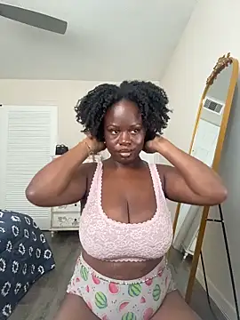 ladiosa selene online show from 5, 4, 2026