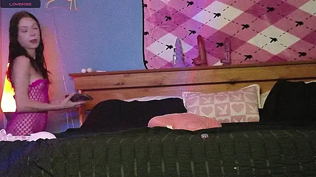 Snapshot of kittenkisses3 chatting on 10, 1, 2026 kittenkisses3 online show from 10, 1, 2026