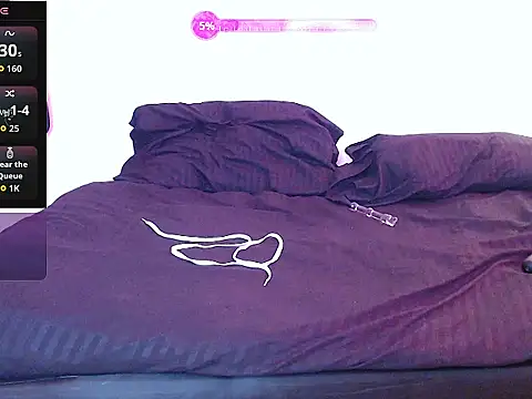 cristalsolei online show from 2, 12, 2025