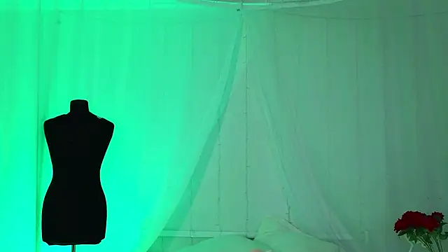 WICKEDEMBER online show from 7, 11, 2025