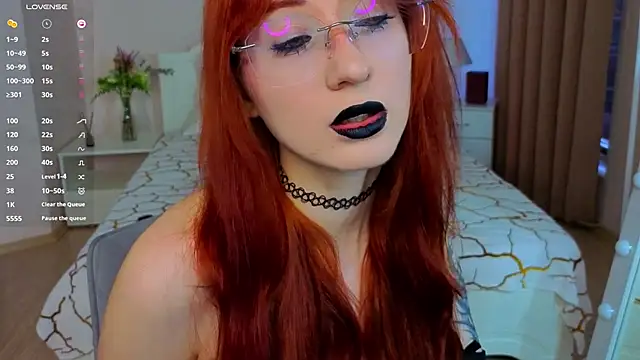 Snapshot of WICKEDEMBER chatting on 28, 4, 2026 WICKEDEMBER online show from 28, 4, 2026