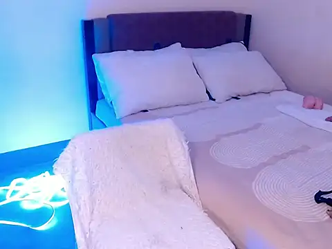 squirterts online show from 20, 12, 2025