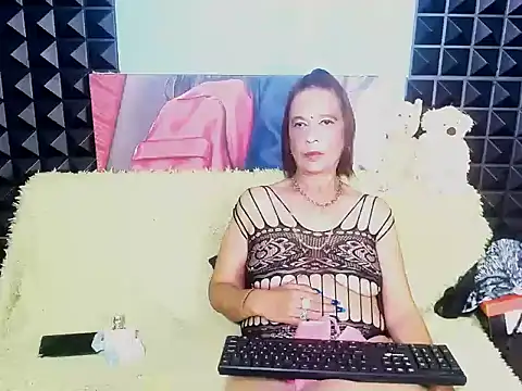 Hot queen57 online show from 6, 11, 2025