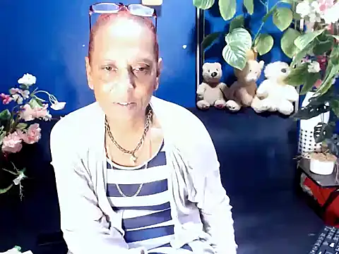 Hot queen57 online show from 18, 12, 2025