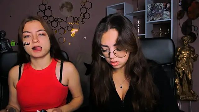 Snapshot of baby_hotte chatting on 20, 11, 2025 baby hotte online show from 20, 11, 2025