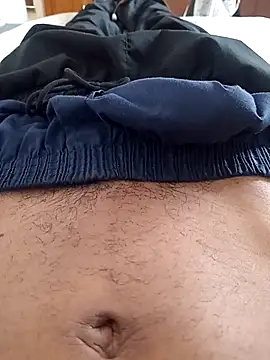 Snapshot of UNCLEZESTYY chatting on 23, 11, 2025 UNCLEZESTYY online show from 23, 11, 2025