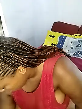 Snapshot of amourbigass chatting on 7, 11, 2025 amourbigass online show from 7, 11, 2025