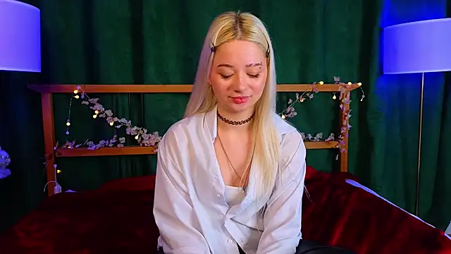 DanielleMyers online show from 26, 11, 2025