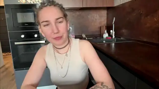 GeraldineStevenson online show from 1, 3, 2026