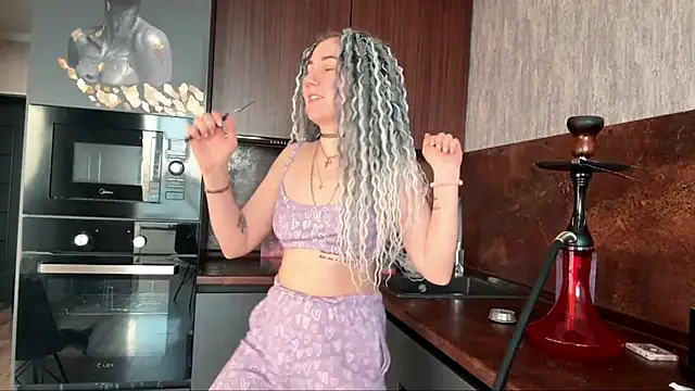 GeraldineStevenson online show from 2, 3, 2026