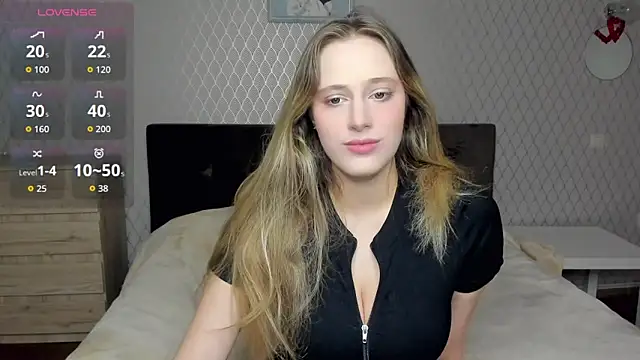 Snapshot of blondy_rina chatting on 4, 11, 2025 blondy rina online show from 4, 11, 2025