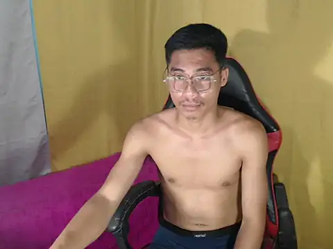 mrsexyteens online show from 3, 4, 2026