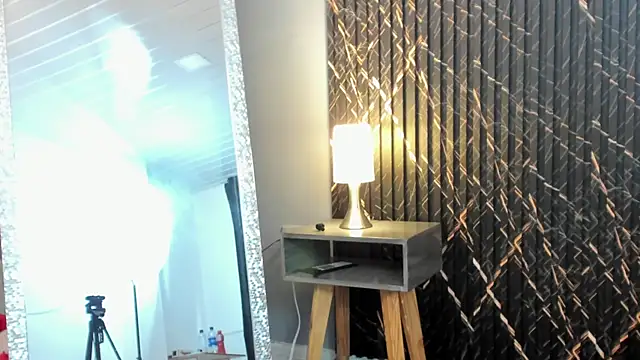 clara heat online show from 8, 5, 2026