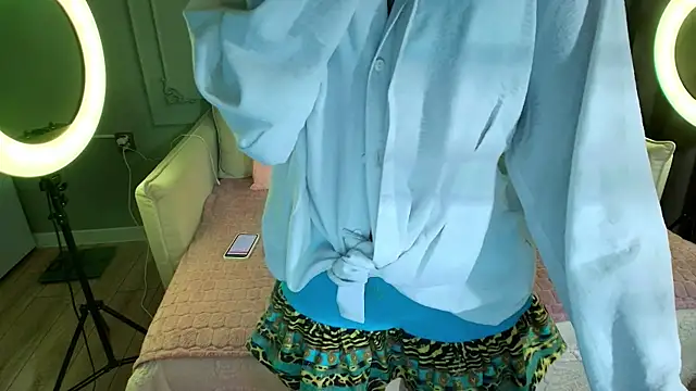 lihnpham online show from 21, 12, 2025