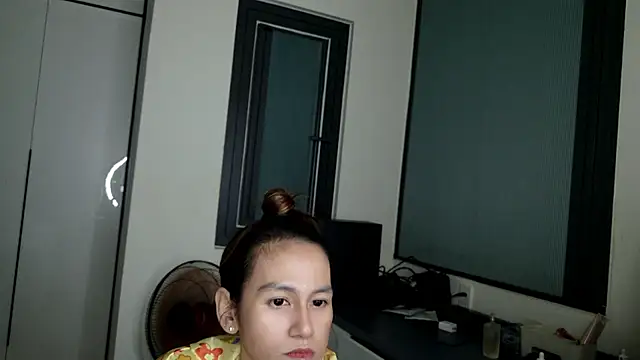 dung520 online show from 1, 12, 2025