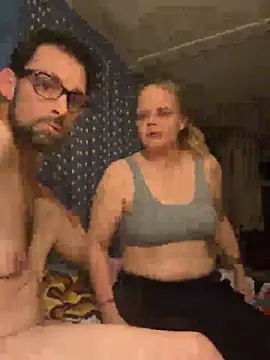 Snapshot of biggdaddyandqueenn chatting on 28, 11, 2025 biggdaddyandqueenn online show from 28, 11, 2025