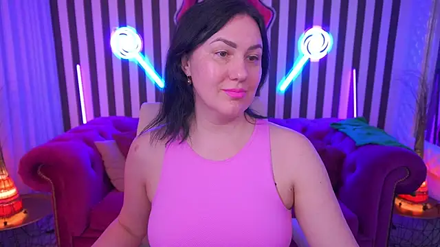 Snapshot of VelvetLuck chatting on 8, 5, 2026 VelvetLuck online show from 8, 5, 2026