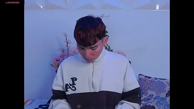 Oliver paris online show from 28, 11, 2025