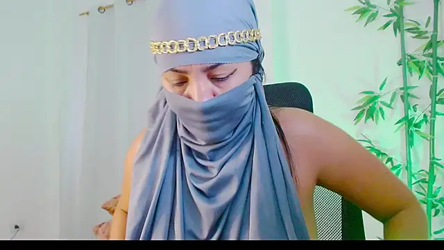 A N I K A  P R E T T Y online show from 15, 11, 2025