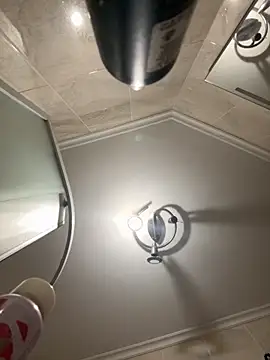 Snapshot of MUDA-TI chatting on 3, 11, 2025 MUDA-TI online show from 3, 11, 2025