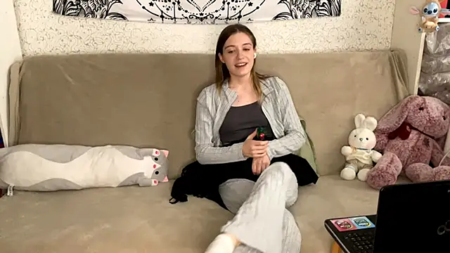 Snapshot of JimmyKarp chatting on 4, 11, 2025 JimmyKarp online show from 4, 11, 2025