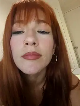 Snapshot of Xeena_ chatting on 10, 4, 2026 Xeena online show from 10, 4, 2026