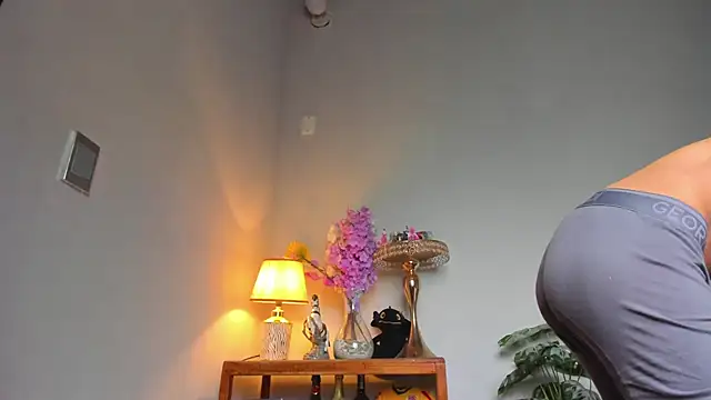 lucian davii online show from 14, 3, 2026