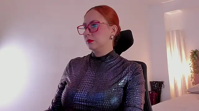 Snapshot of MistressErza chatting on 16, 6, 2026 MistressErza online show from 16, 6, 2026