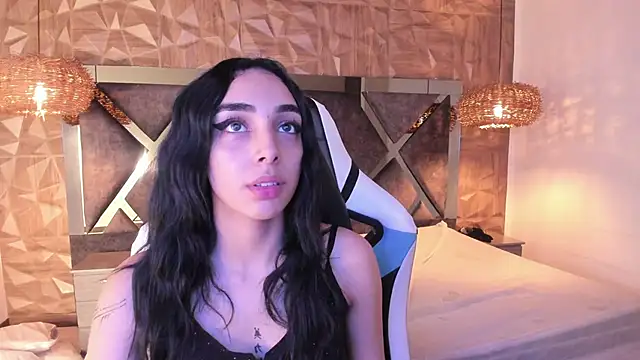 Kiara velvet   online show from 15, 4, 2026