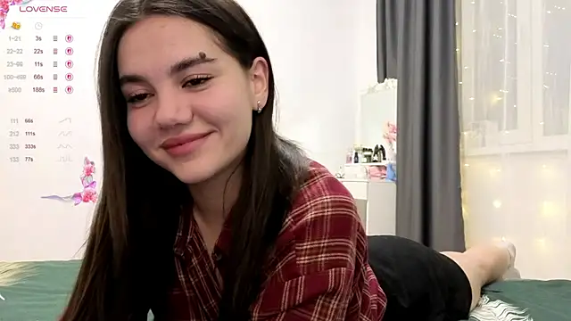 Priscillla Cute online show from 24, 2, 2026