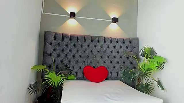 XAVI LEE online show from 6, 11, 2025