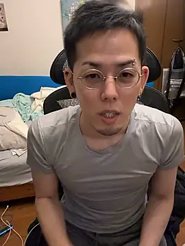 Snapshot of ippei0001 chatting on 5, 11, 2025 ippei0001 online show from 5, 11, 2025