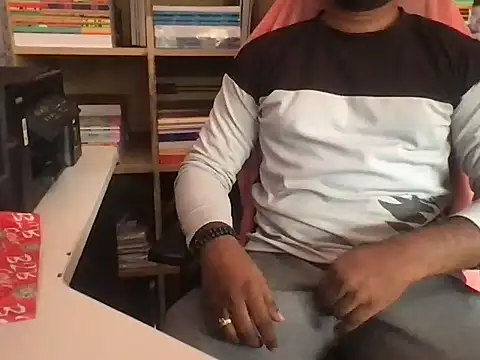 Snapshot of KingCobra_07 chatting on 22, 4, 2026 KingCobra 07 online show from 22, 4, 2026
