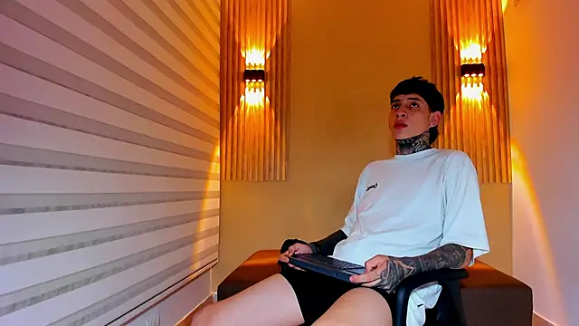 DANTE ARMSTRONG online show from 7, 11, 2025