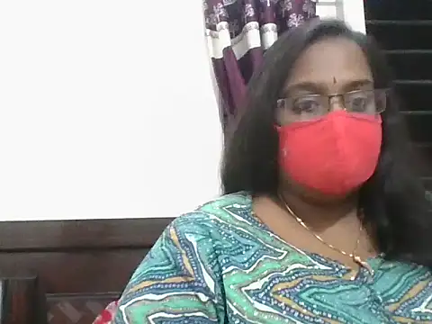 hootypriya online show from 10, 3, 2026