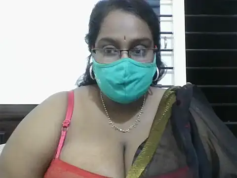 hootypriya online show from 2, 12, 2025