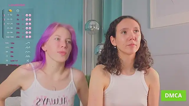 Snapshot of LeeannaSymeon chatting on 4, 11, 2025 LeeannaSymeon online show from 4, 11, 2025