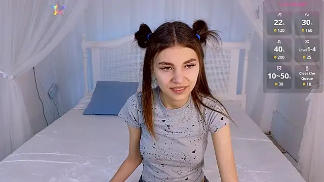 Little  Lunaa online show from 7, 4, 2026