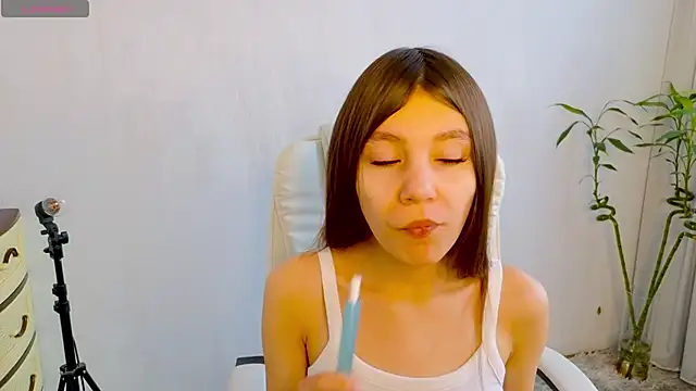 Little  Lunaa online show from 11, 2, 2026