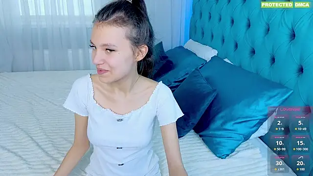 Little  Lunaa online show from 9, 5, 2026