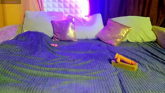 Eva purrr  online show from 20, 4, 2026