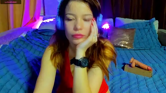 Eva purrr  online show from 15, 4, 2026