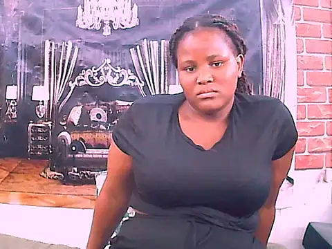 Snapshot of EbonyCurvy4u chatting on 7, 11, 2025 EbonyCurvy4u online show from 7, 11, 2025