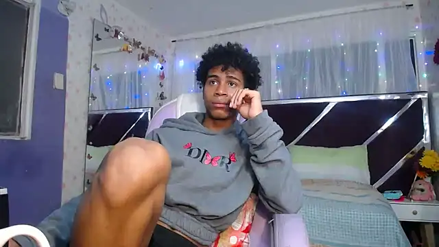 Santy bigcock 01 online show from 31, 3, 2026