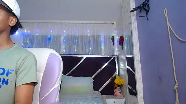 Santy bigcock 01 online show from 20, 4, 2026