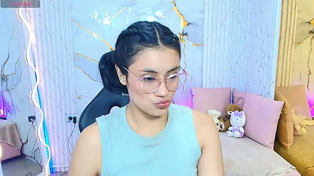 PEACHY TAY online show from 22, 7, 2026