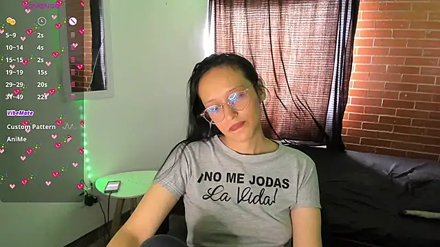 Samantha Devil online show from 2, 12, 2025