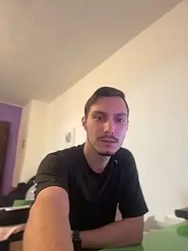 mihneaxxx online show from 21, 4, 2026