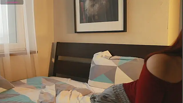 AmoraBloom online show from 7, 11, 2025