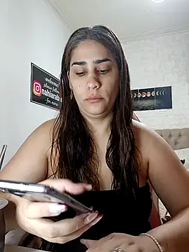 nahiarabiel33 online show from 10, 2, 2026